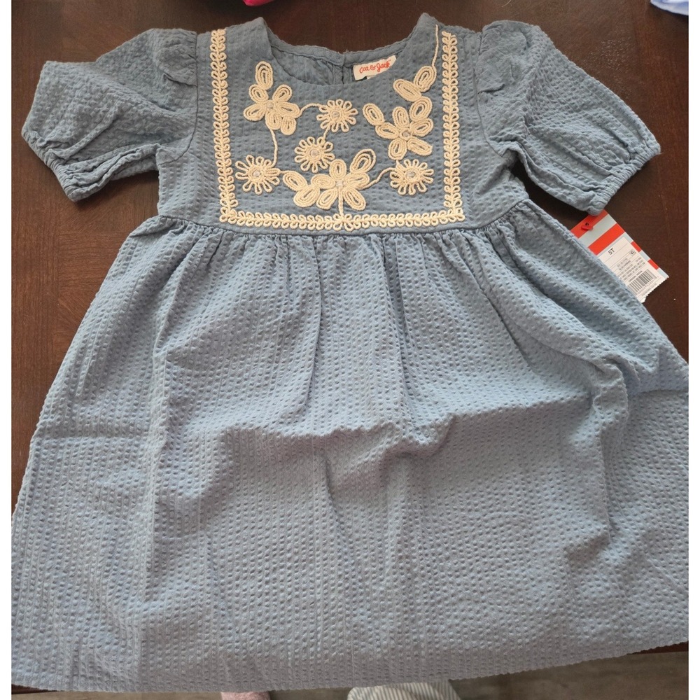 Cat & Jack Girls 5T Blue Seersucker Floral Embroidered Puff Sleeve Dress NWT